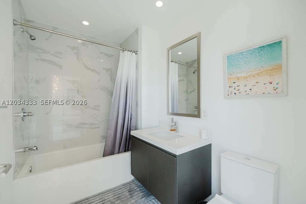 PARAMOUNT MIAMI WORLDCENT - Residential