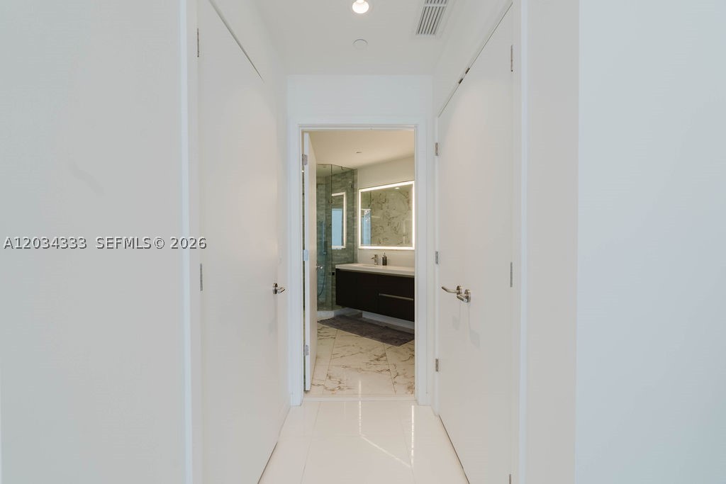PARAMOUNT MIAMI WORLDCENT - Residential