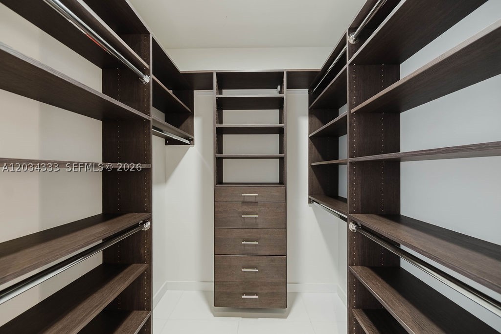 PARAMOUNT MIAMI WORLDCENT - Residential