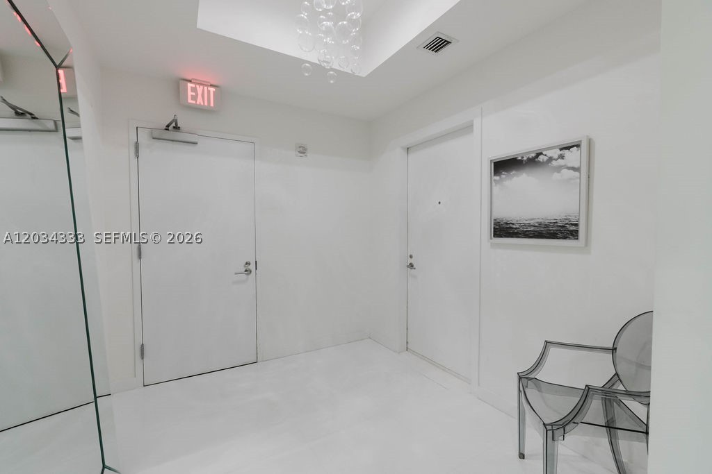 PARAMOUNT MIAMI WORLDCENT - Residential