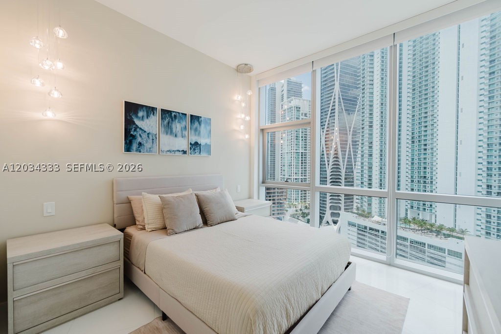 PARAMOUNT MIAMI WORLDCENT - Residential
