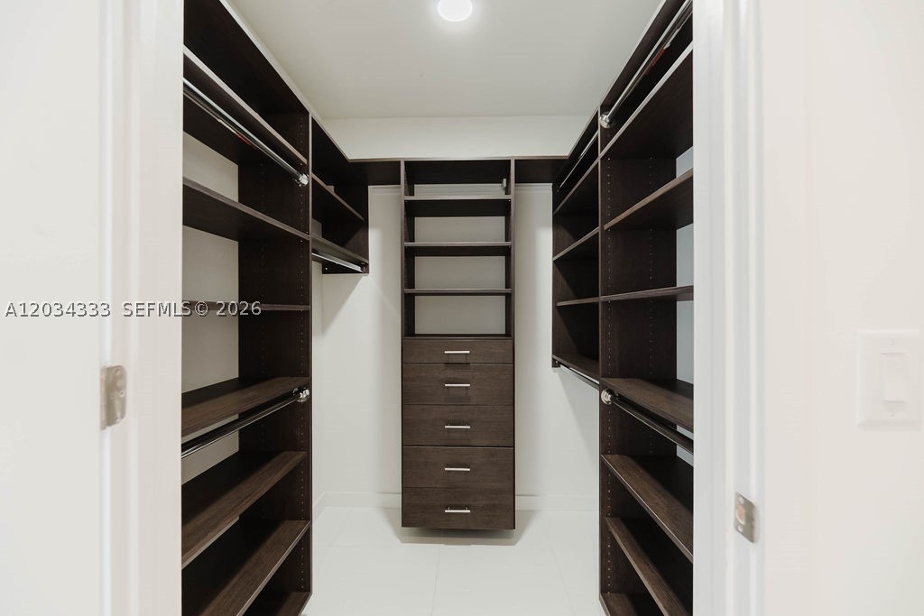PARAMOUNT MIAMI WORLDCENT - Residential