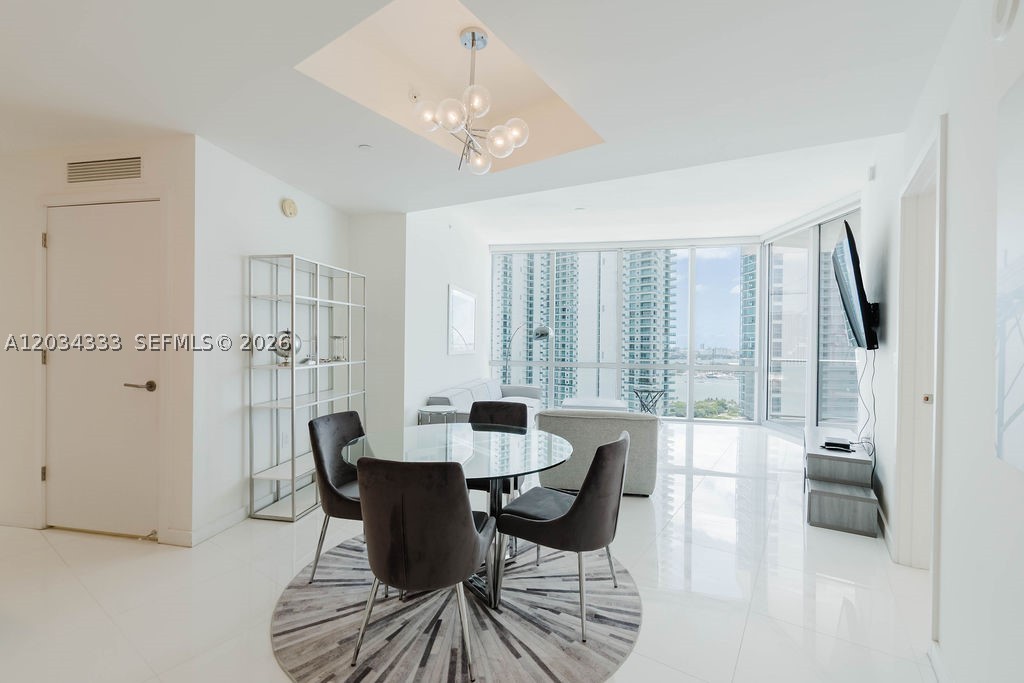 PARAMOUNT MIAMI WORLDCENT - Residential
