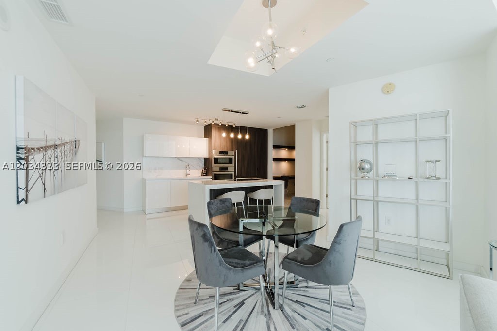 PARAMOUNT MIAMI WORLDCENT - Residential