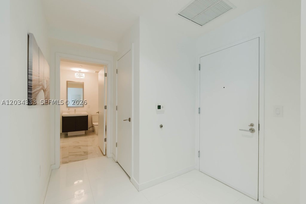 PARAMOUNT MIAMI WORLDCENT - Residential