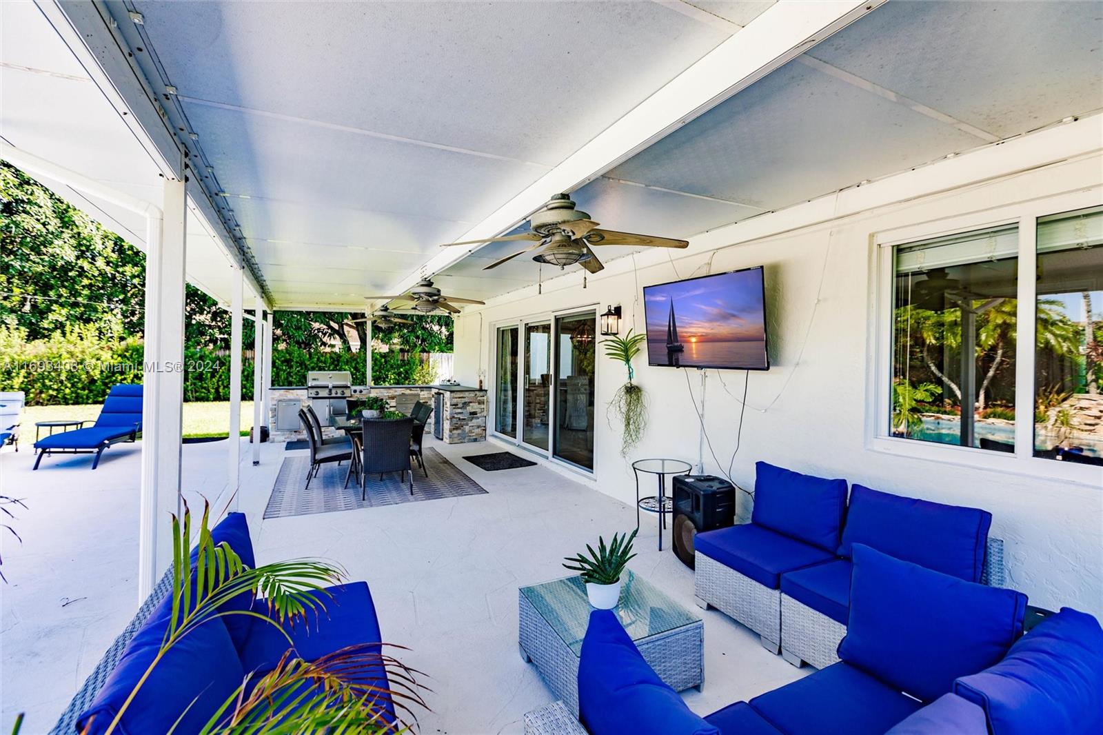 WEITZER SHAUNA MEADOWS SE - Residential Lease