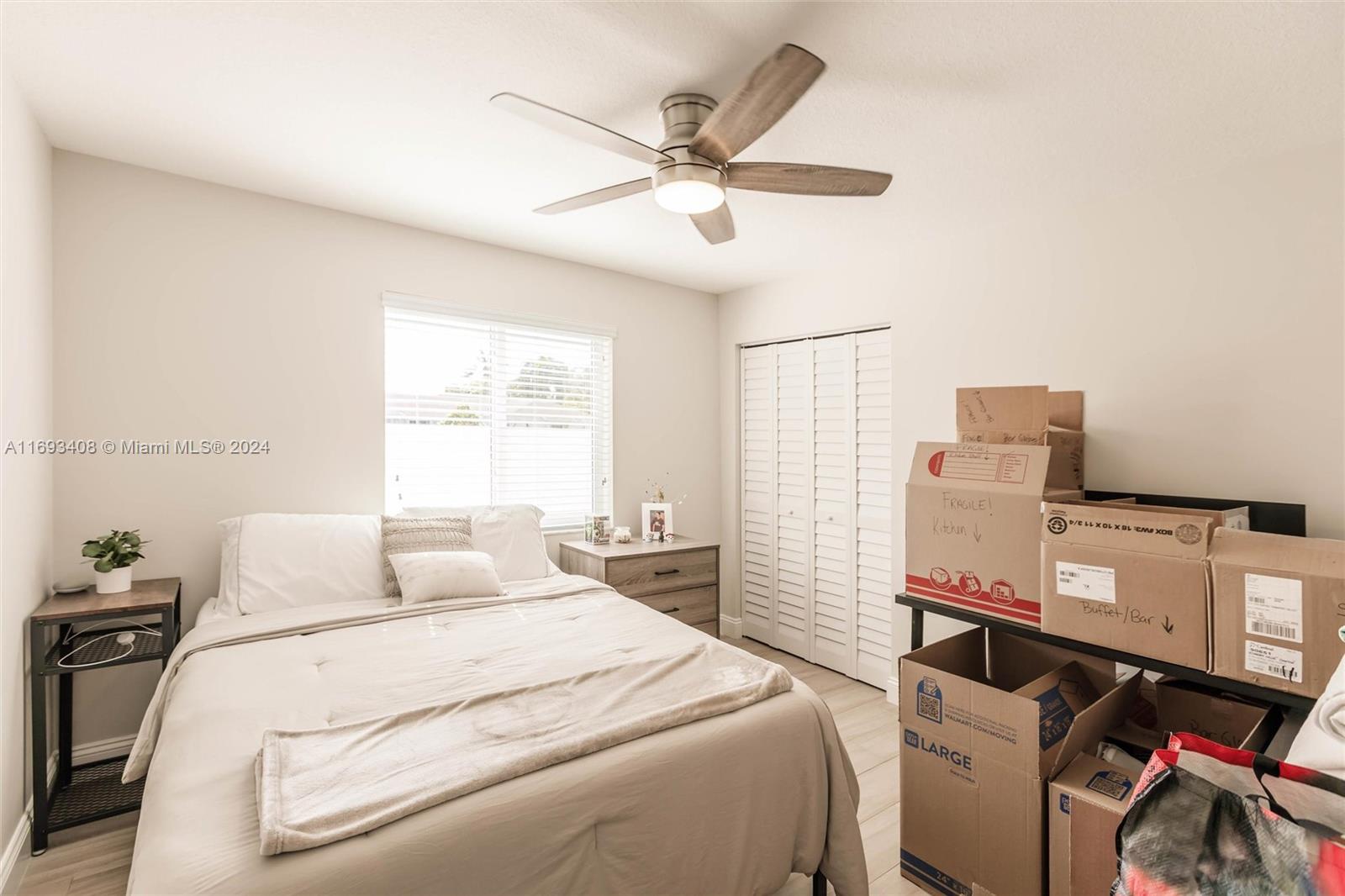 WEITZER SHAUNA MEADOWS SE - Residential Lease