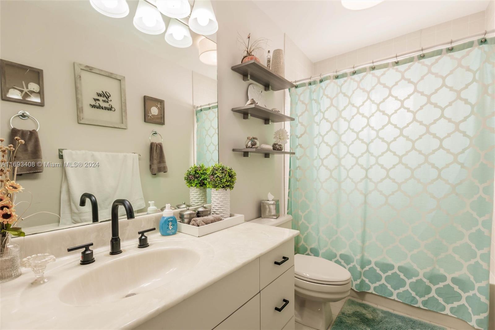 WEITZER SHAUNA MEADOWS SE - Residential Lease