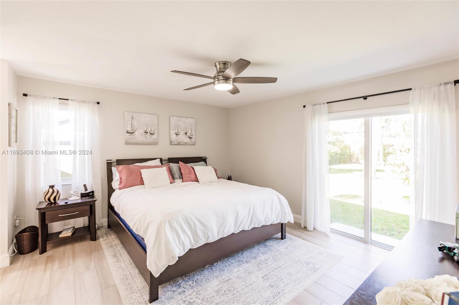WEITZER SHAUNA MEADOWS SE - Residential Lease