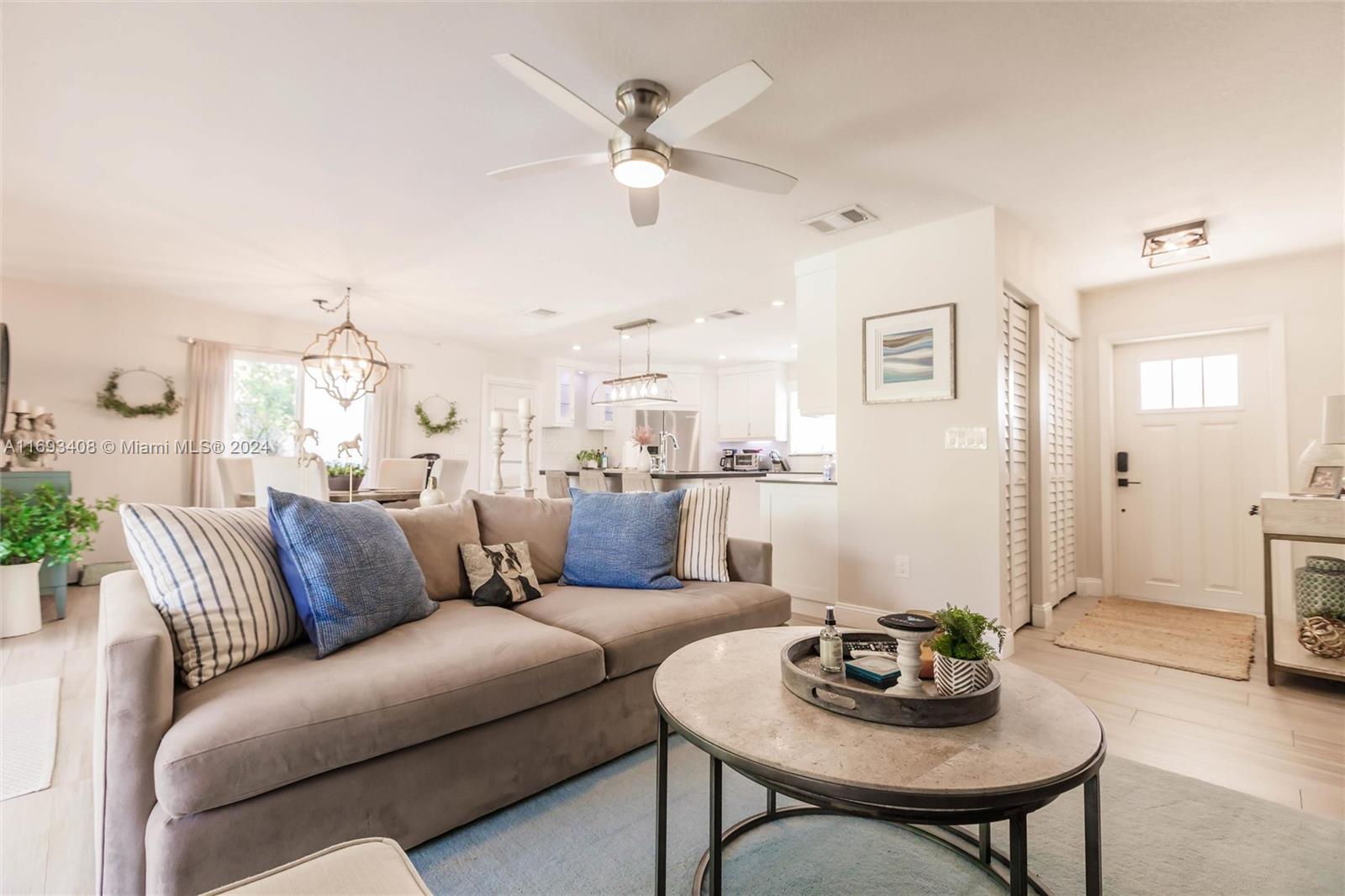 WEITZER SHAUNA MEADOWS SE - Residential Lease