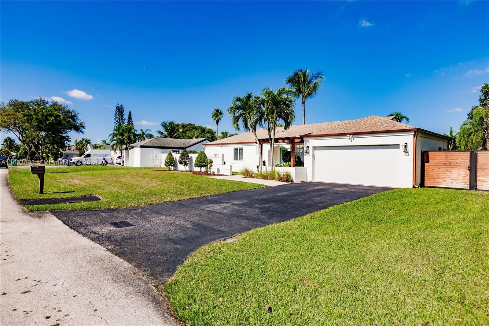 WEITZER SHAUNA MEADOWS SE - Residential Lease