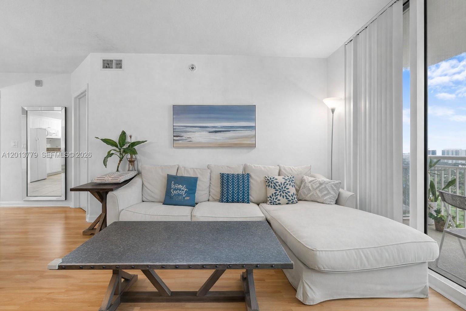 TURNBERRY ON THE GREEN CO - Residential
