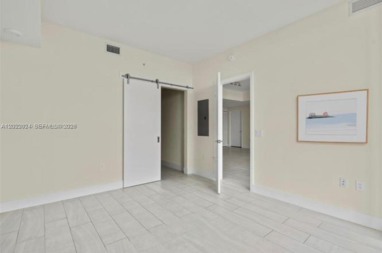 METROPICA NORTH TOWER ONE - Residential