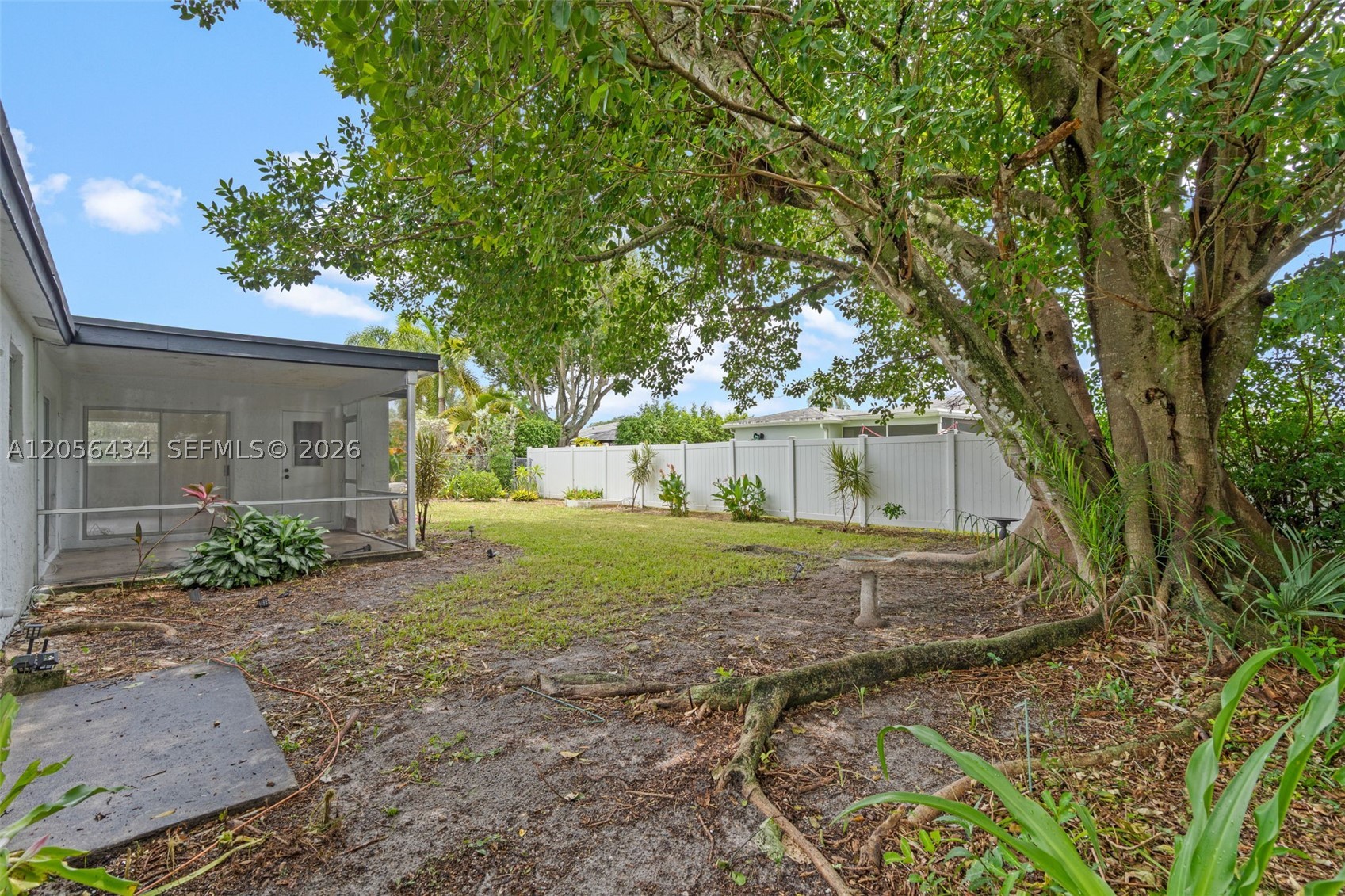 HOLIDAY CITY AT BOCA RATO - Residential