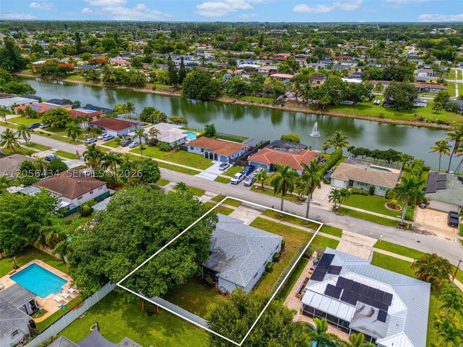 HOLIDAY CITY AT BOCA RATO - Residential
