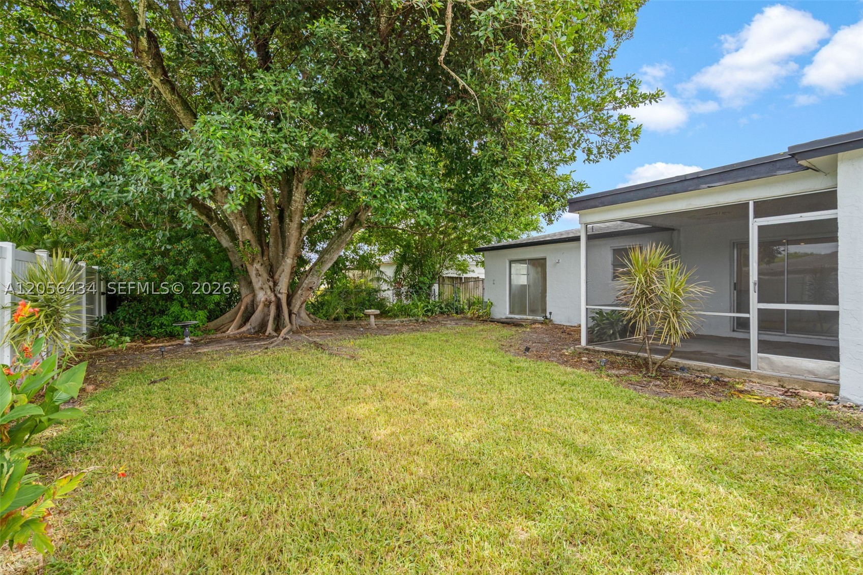 HOLIDAY CITY AT BOCA RATO - Residential