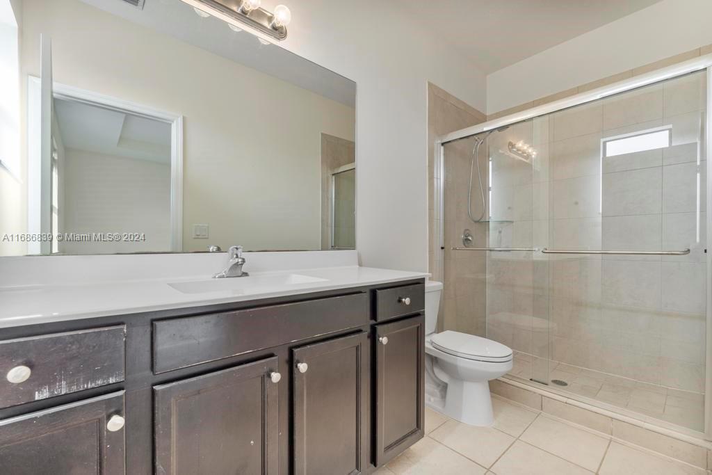 AQUABELLA SECTION TWO - Residential Lease