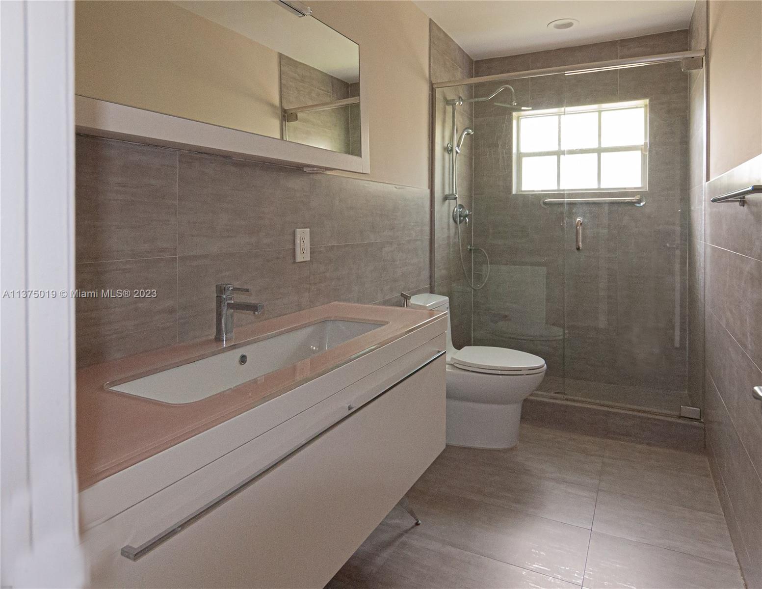 CORAL VILLAS REV - Residential Lease