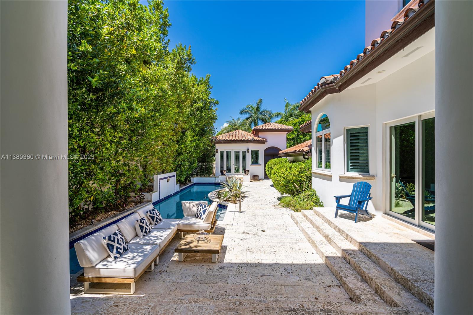 DEERING BAY ESTATES - Residential