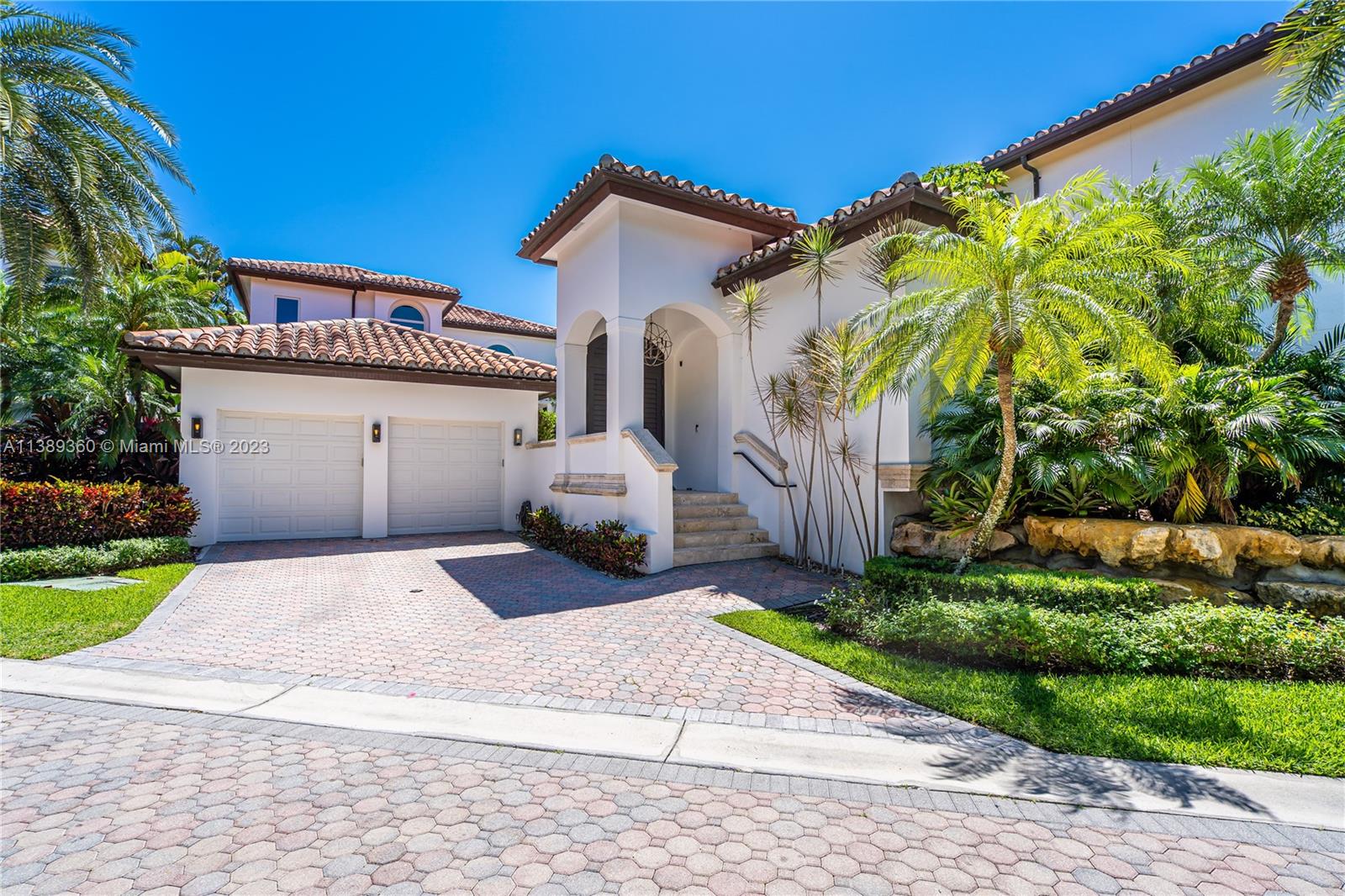 DEERING BAY ESTATES - Residential