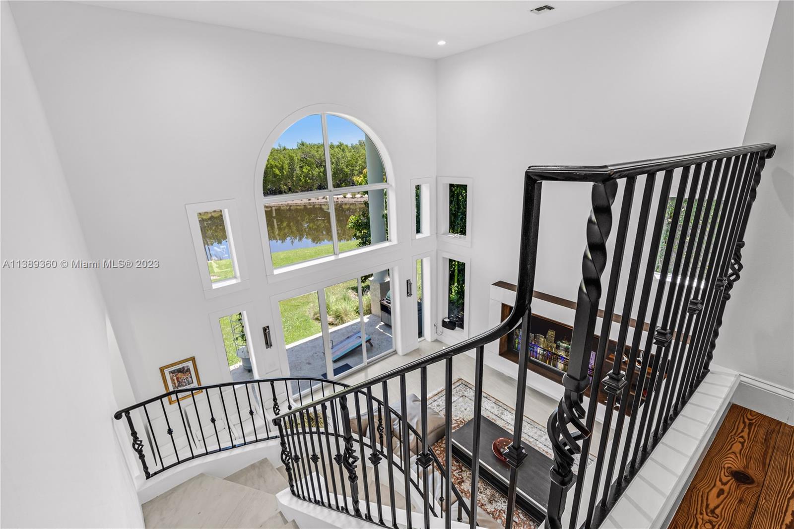 DEERING BAY ESTATES - Residential