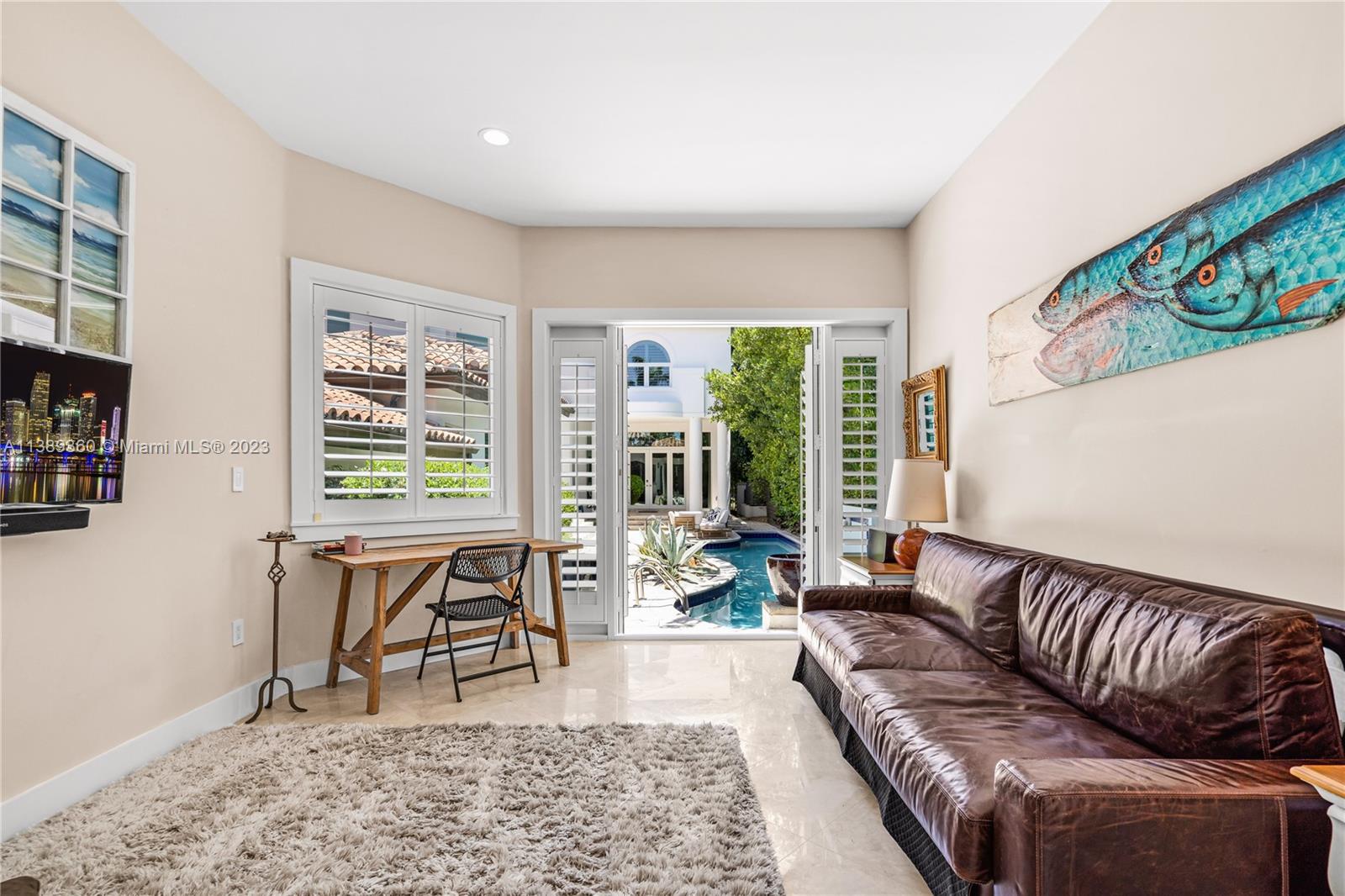 DEERING BAY ESTATES - Residential