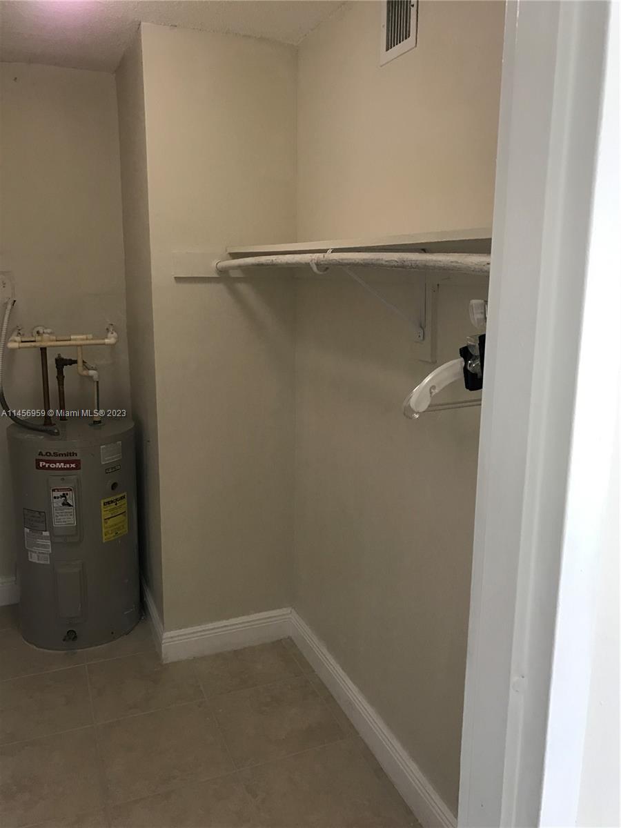 DORAL GARDENS II CONDO - Residential