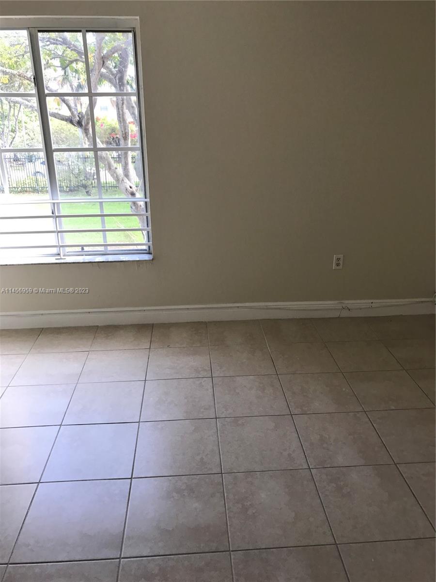 DORAL GARDENS II CONDO - Residential