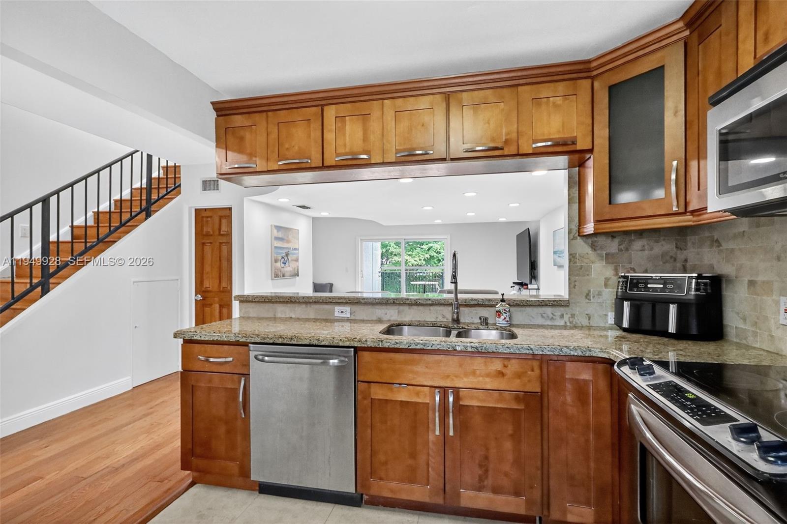 SANDPIPER CONDO - Residential