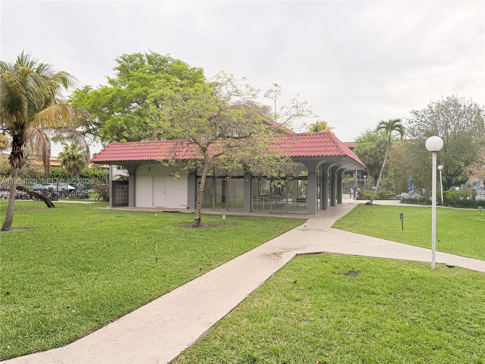 GRANADA DADELAND CONDO - Residential
