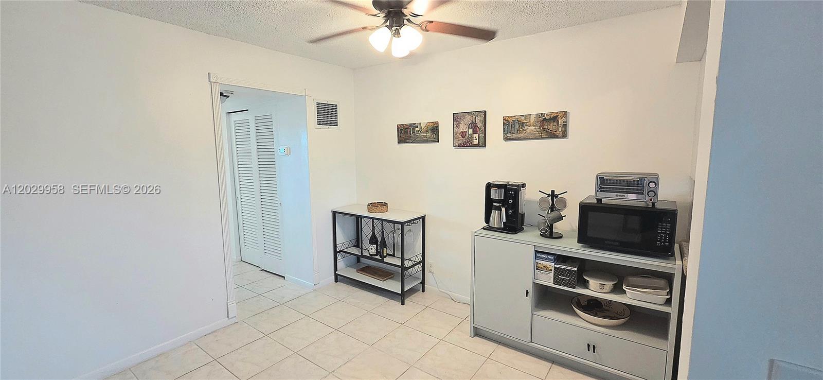 WARRENTON HOUSE CONDO - Residential
