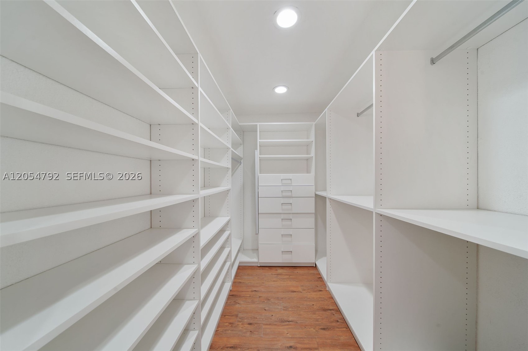1ST ADDN BISCAYNE LAWN - Residential Lease