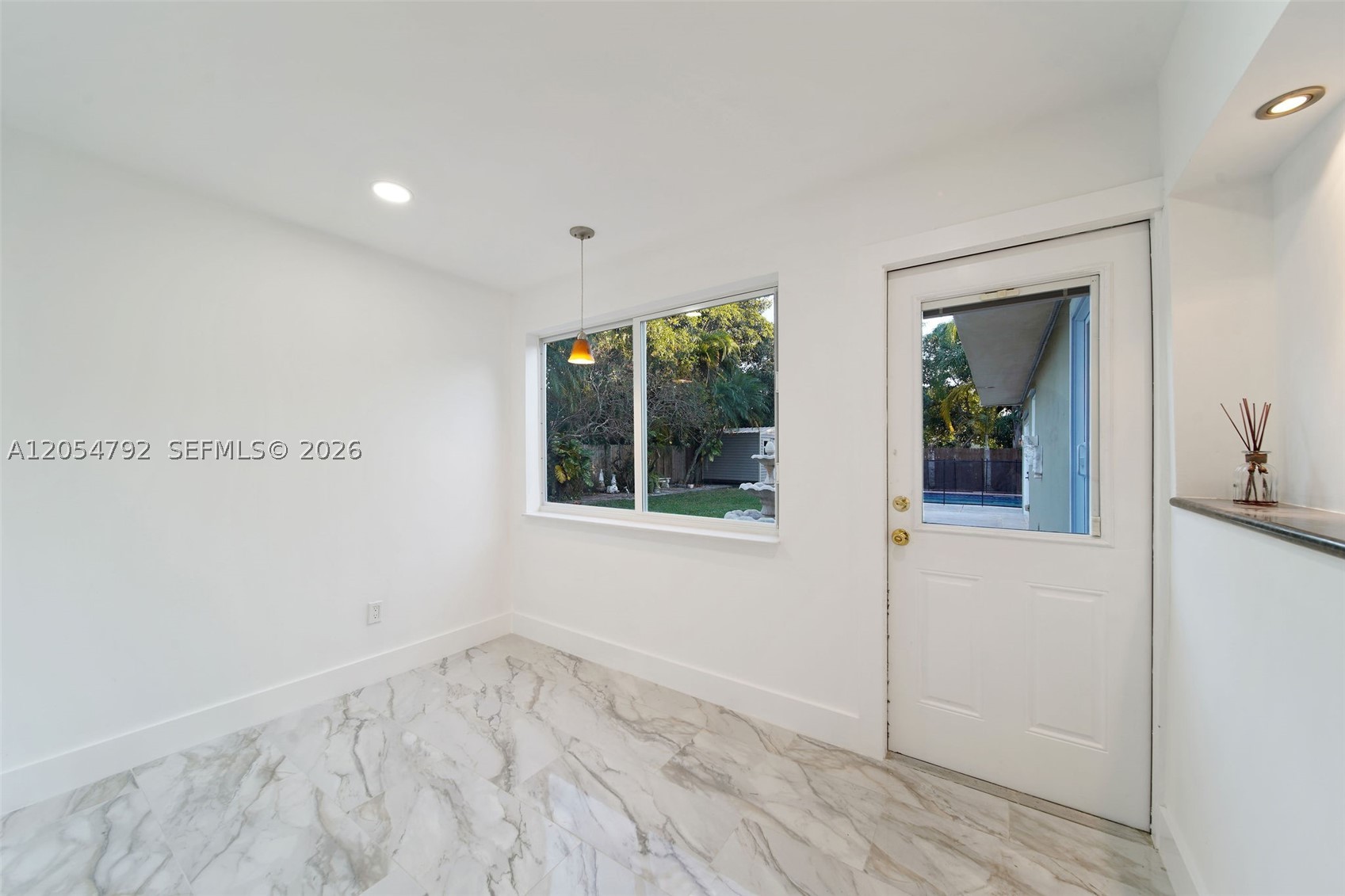 1ST ADDN BISCAYNE LAWN - Residential Lease