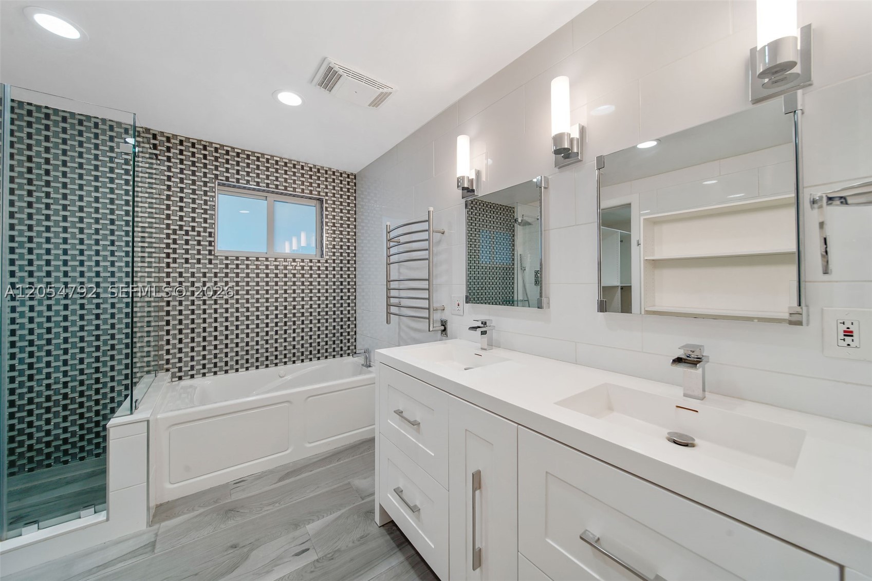 1ST ADDN BISCAYNE LAWN - Residential Lease