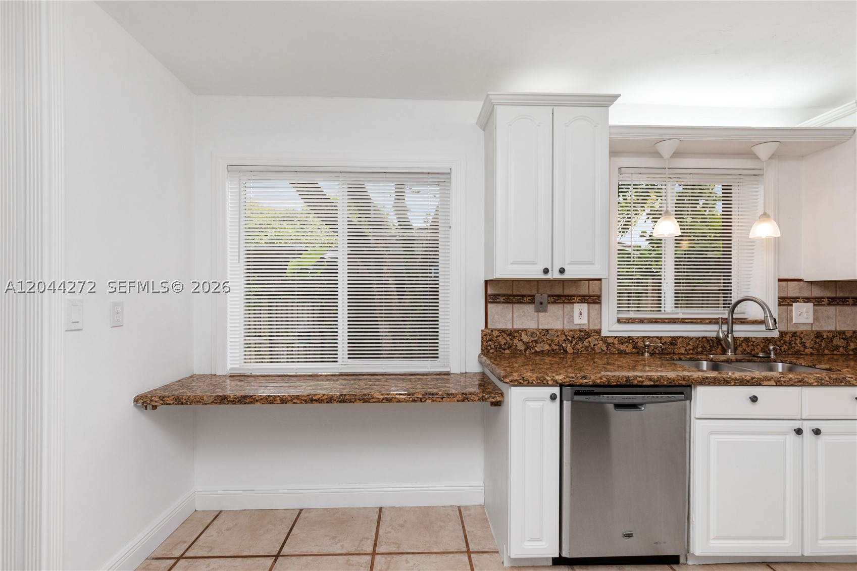 BEL AIRE SEC 15 - Residential Lease