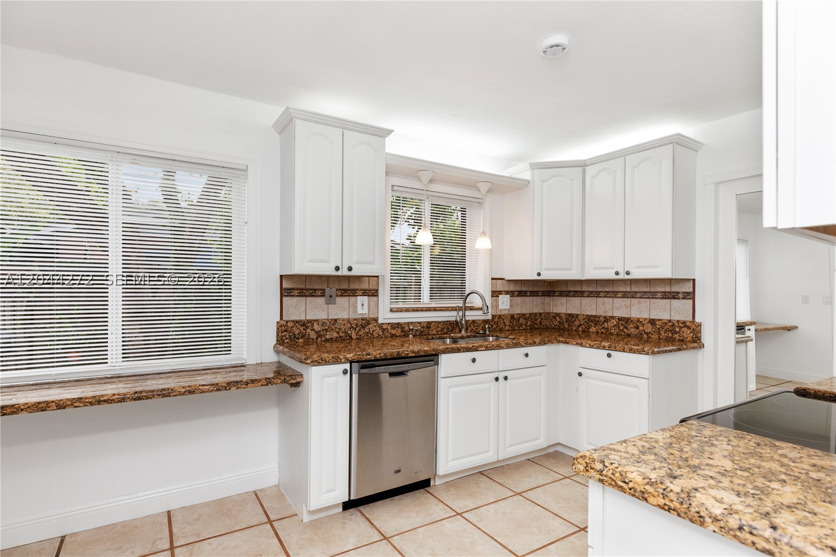 BEL AIRE SEC 15 - Residential Lease