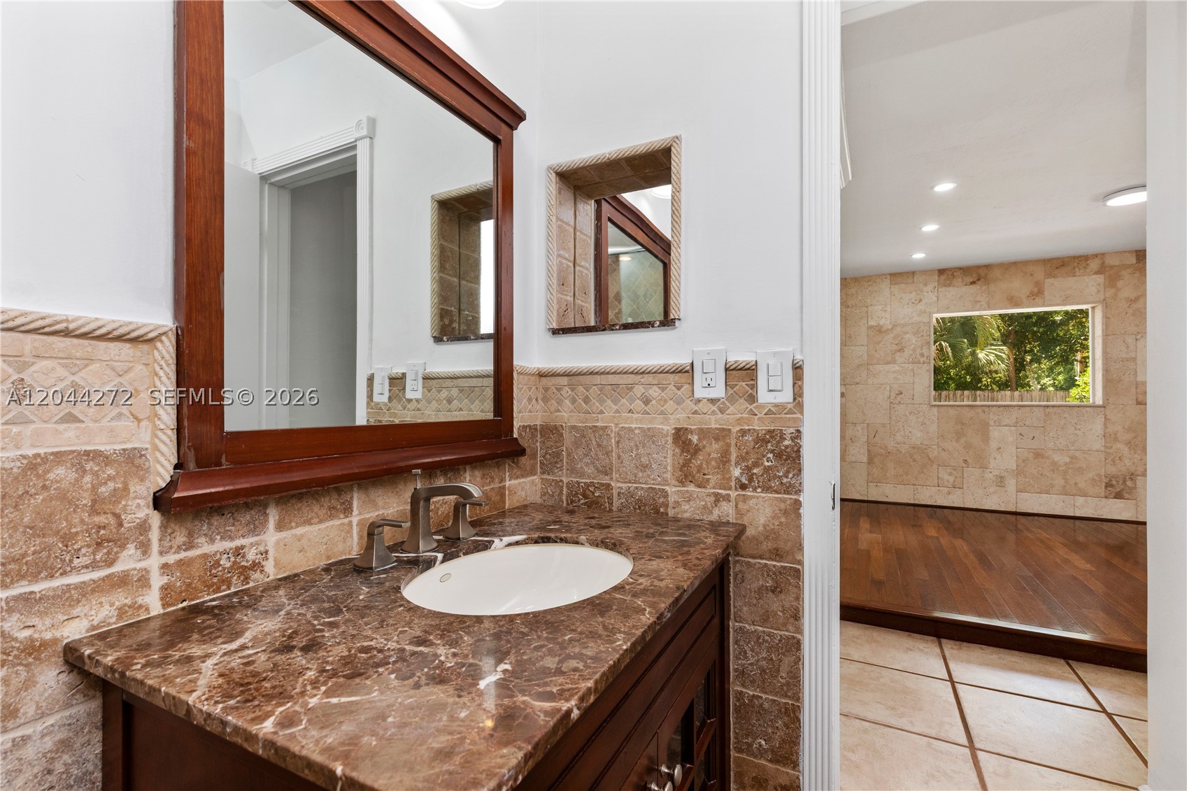 BEL AIRE SEC 15 - Residential Lease
