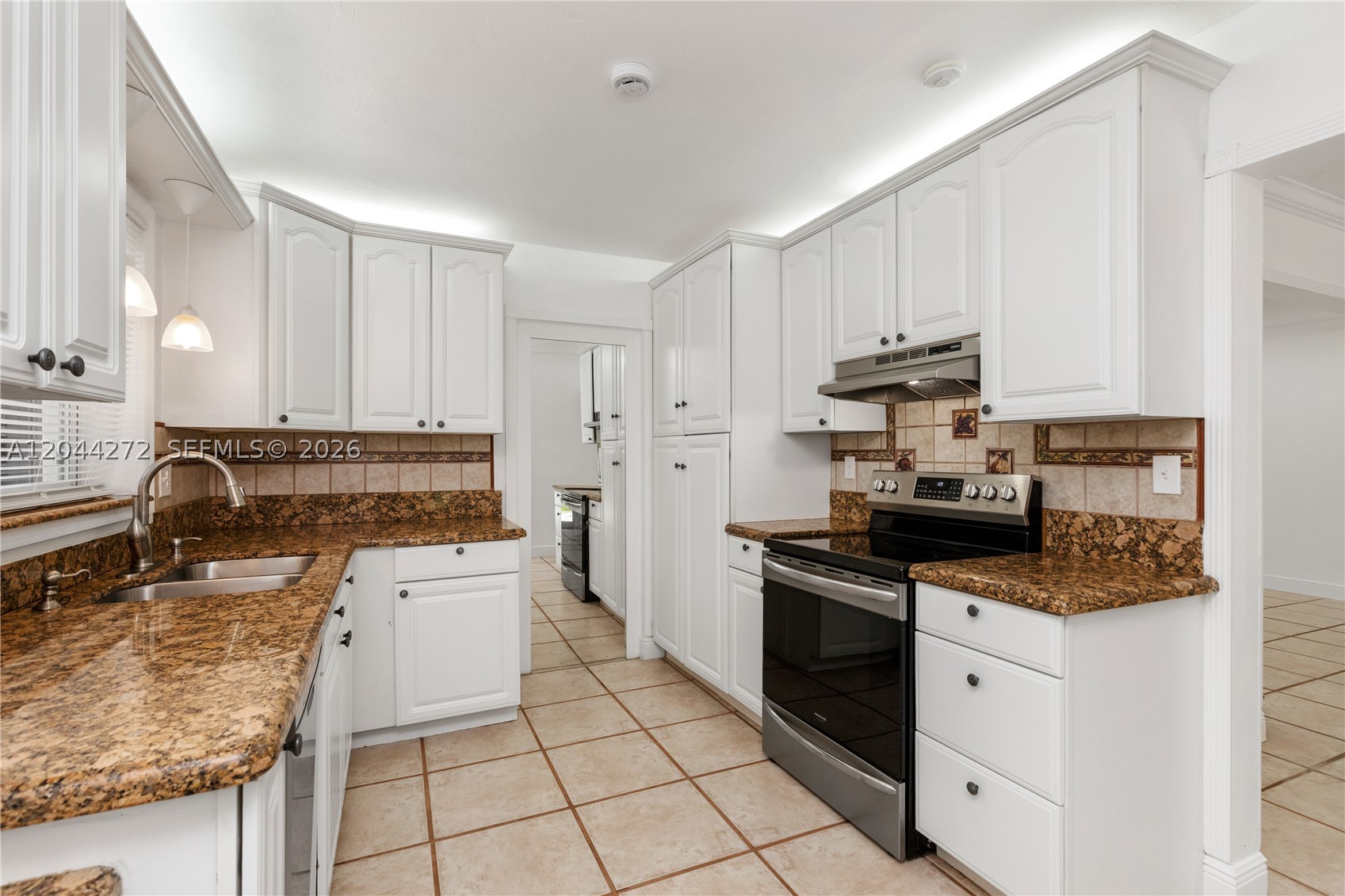 BEL AIRE SEC 15 - Residential Lease