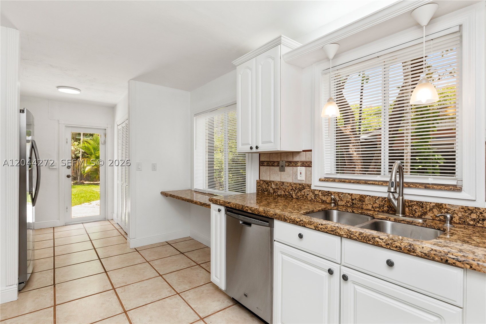BEL AIRE SEC 15 - Residential Lease