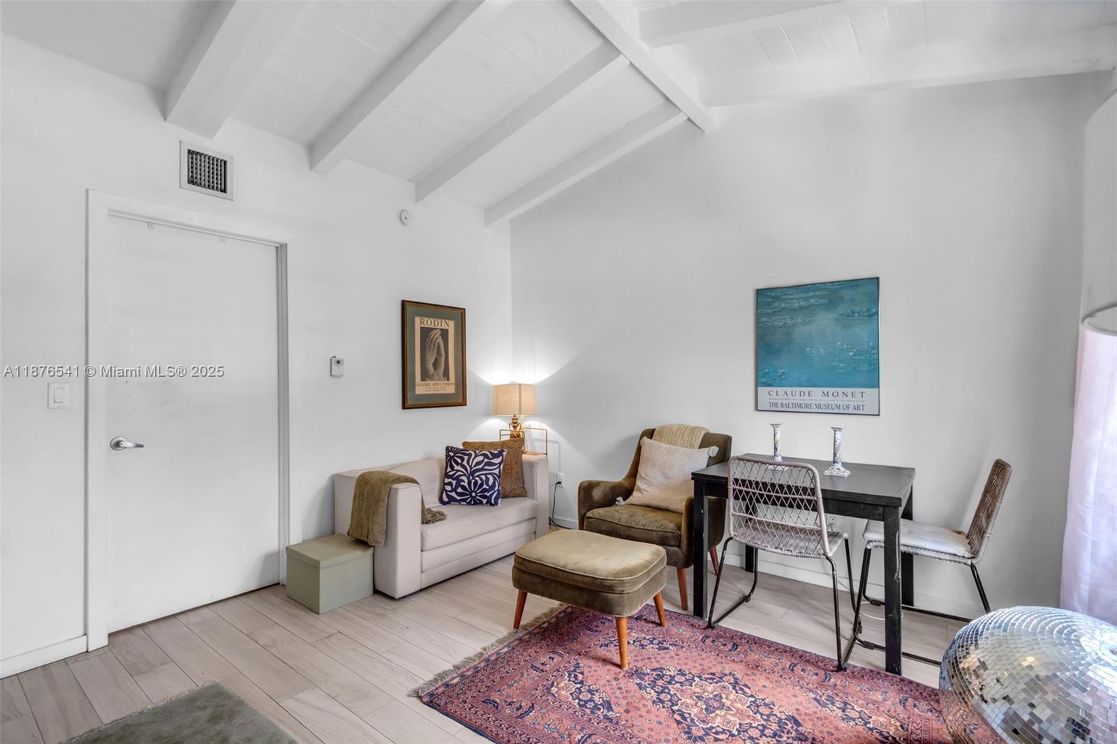 EVA CONDO - Residential Lease