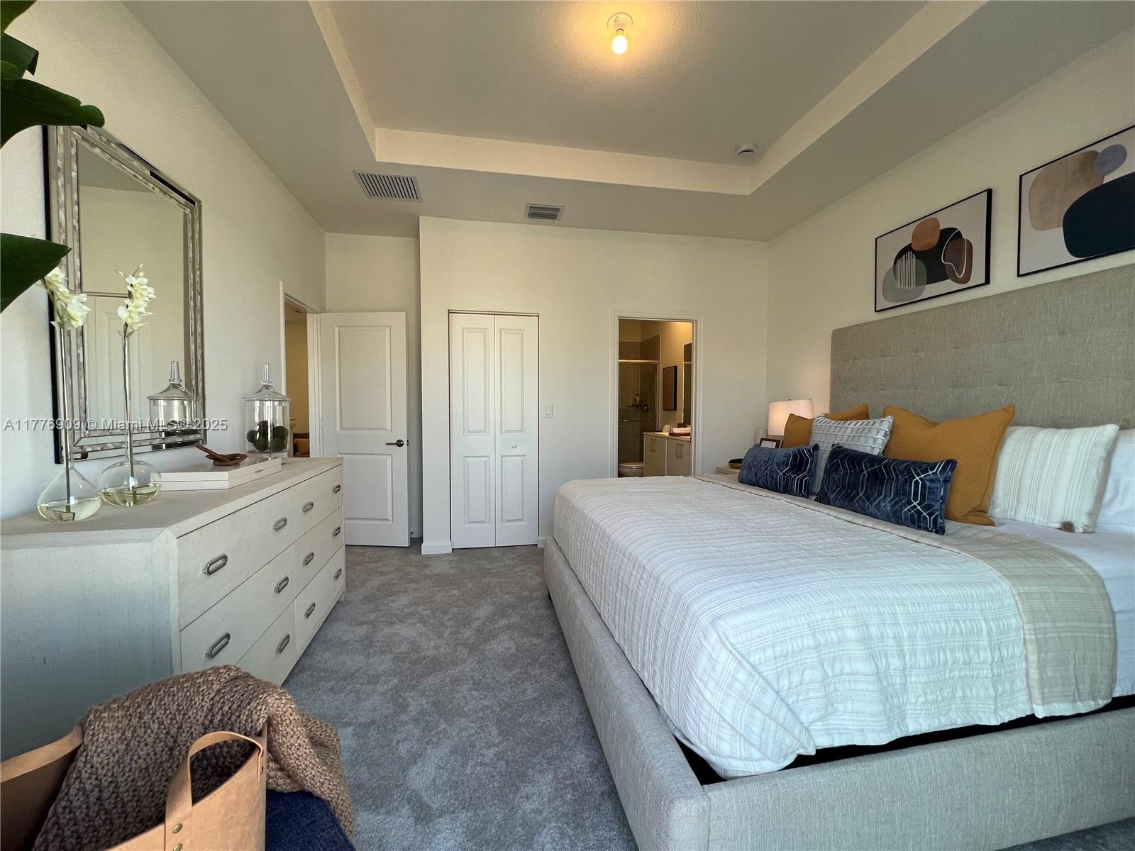 TERRA SOL - Residential Lease