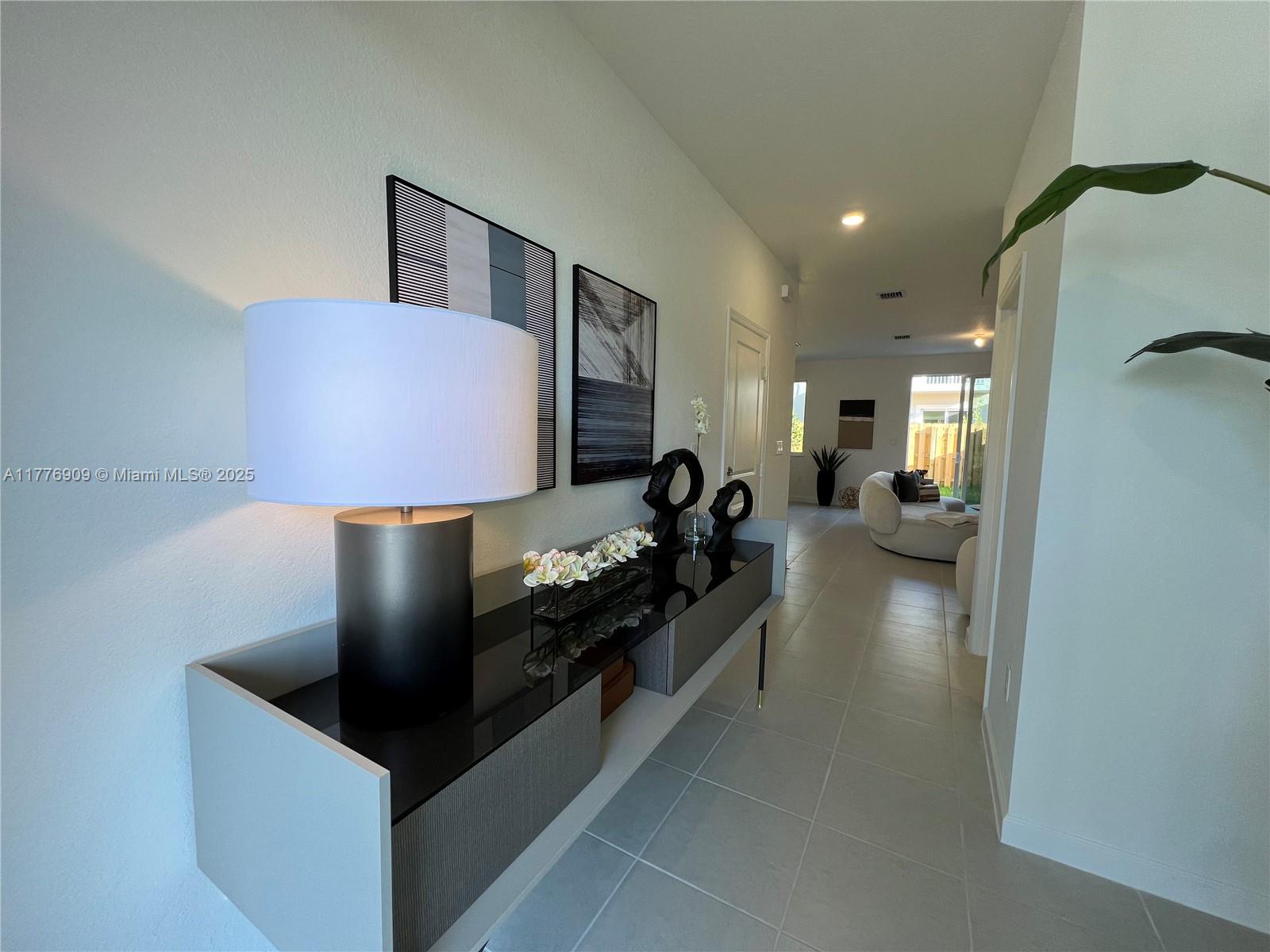 TERRA SOL - Residential Lease