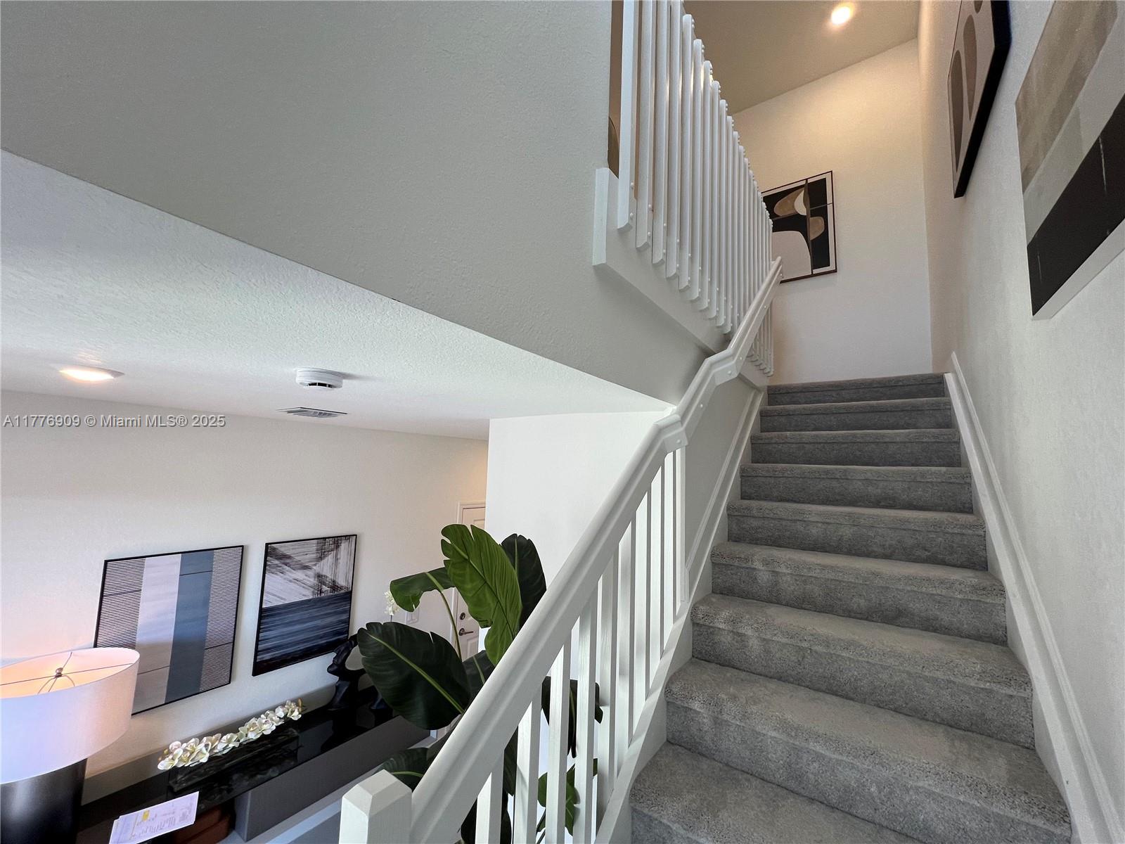 TERRA SOL - Residential Lease