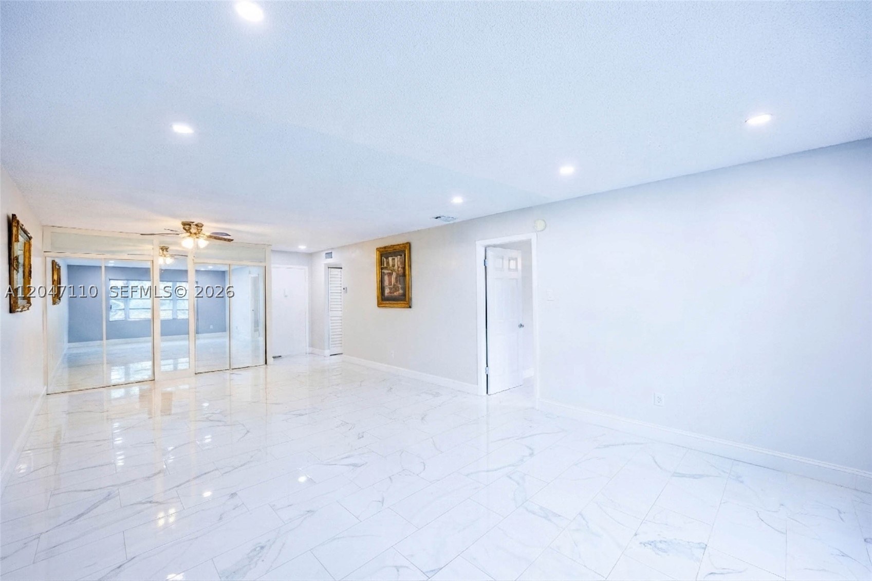 OAKBROOK I CONDO - Residential
