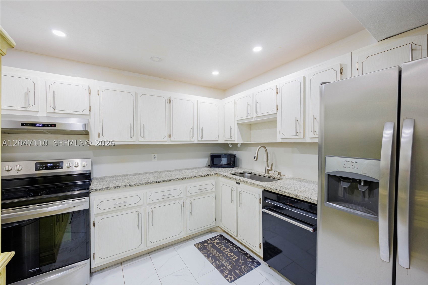OAKBROOK I CONDO - Residential
