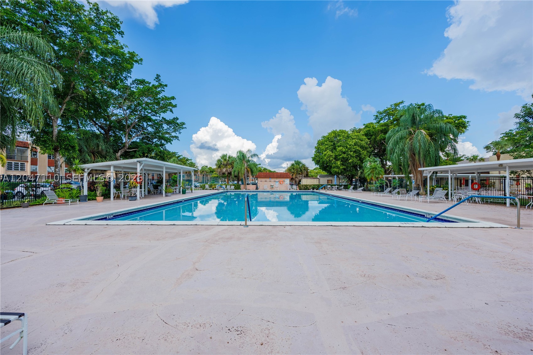 OAKBROOK I CONDO - Residential