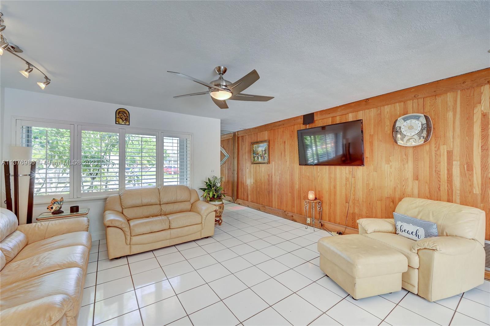 BOULEVARD HEIGHTS SECTION - Residential