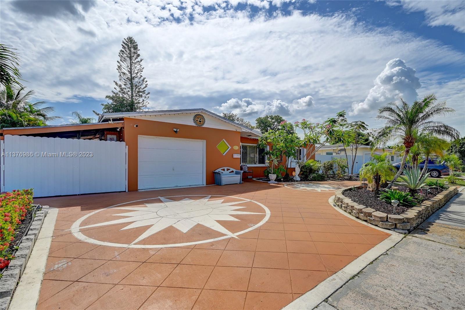 BOULEVARD HEIGHTS SECTION - Residential