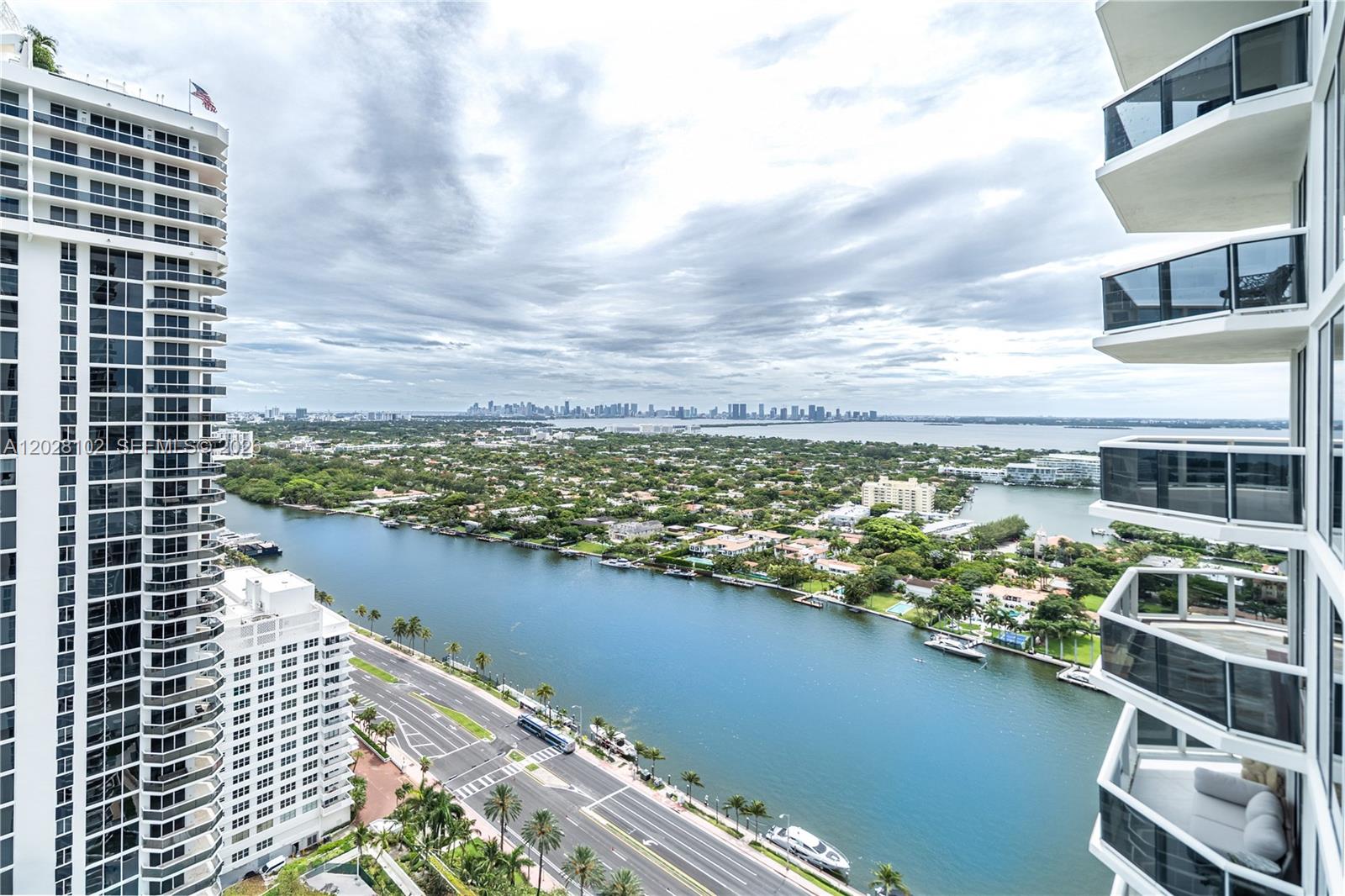 BLUE DIAMOND CONDO - Residential