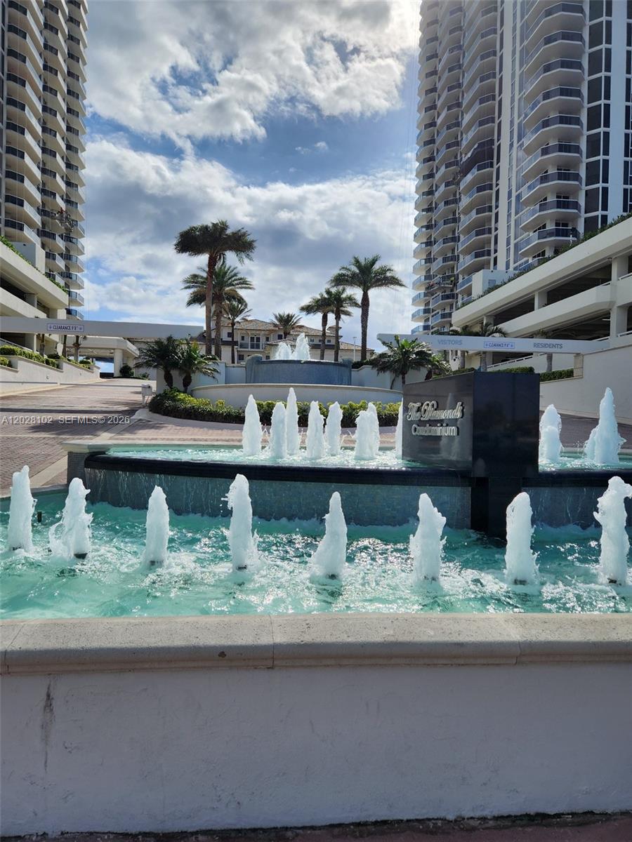 BLUE DIAMOND CONDO - Residential